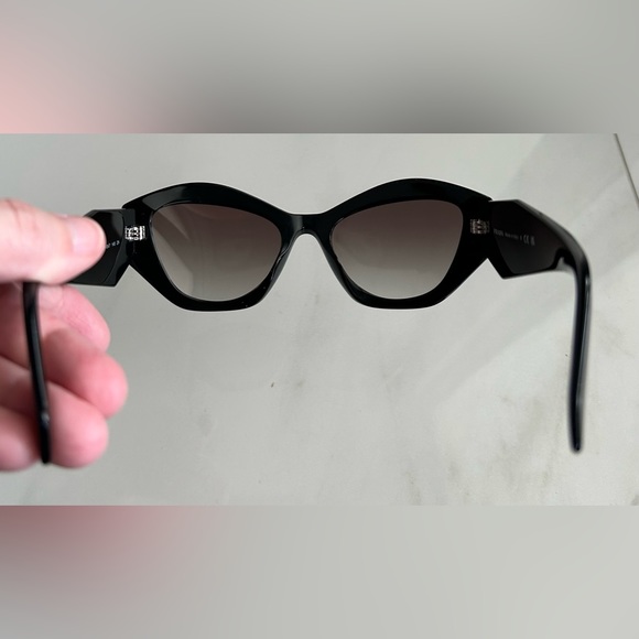 Prada PR 07YS Women’s Rectangular Sunglasses - Picture 3 of 10